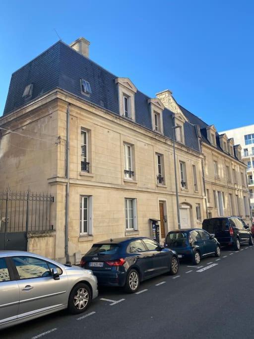 Apartment Theatre Caen